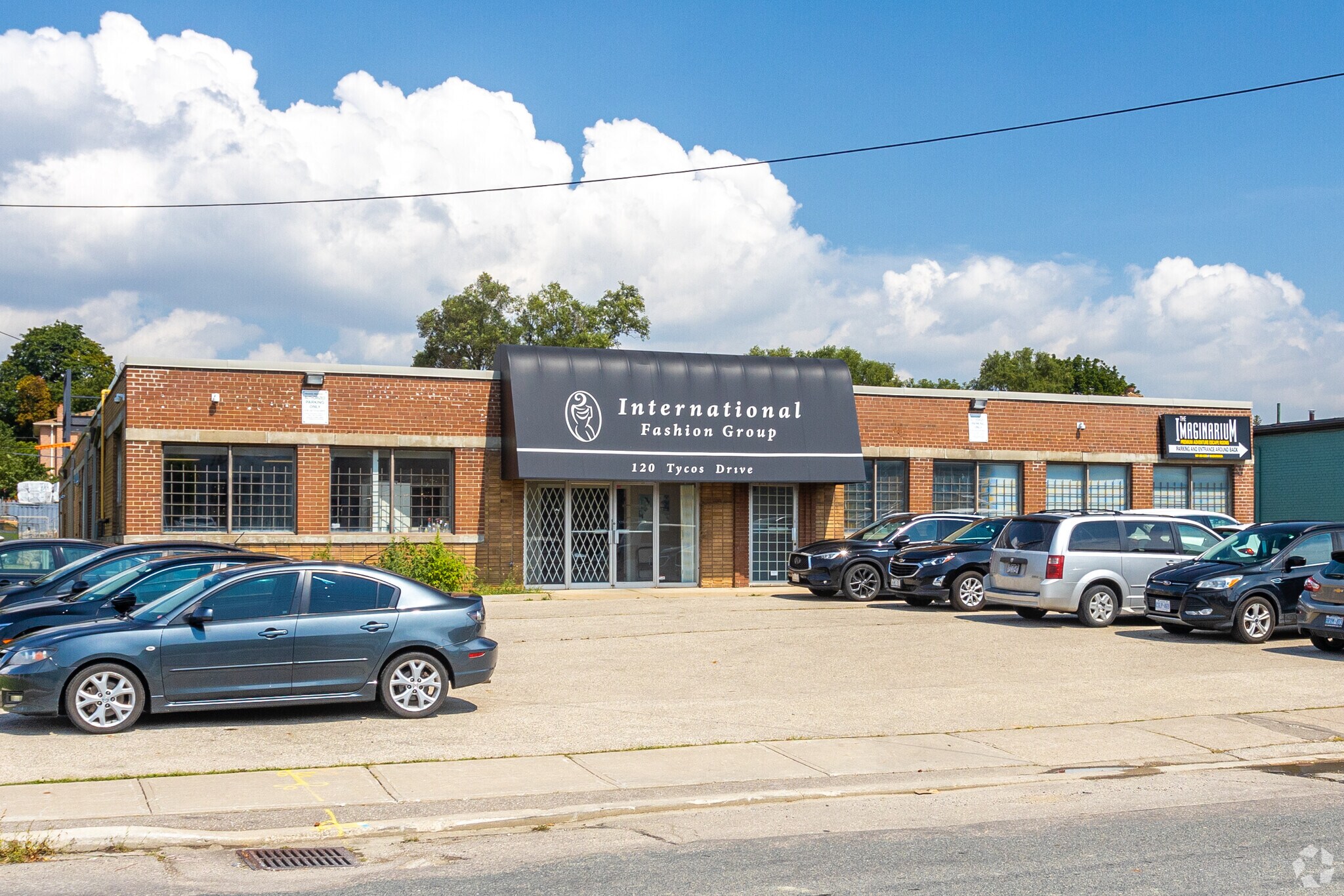 120 Tycos Dr, Toronto, ON à vendre Photo principale- Image 1 de 1