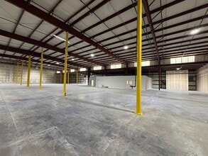 3301 Jones Sausage Rd, Garner, NC à louer Photo intérieure- Image 1 de 9