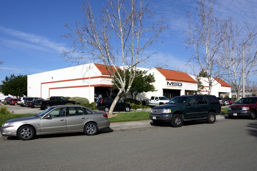 9260 Isaac St, Santee, CA à louer - Photo du bâtiment - Image 2 de 5