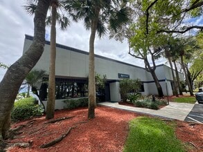 5440 NW 33rd Ave, Fort Lauderdale, FL for lease Interior Photo- Image 1 of 35