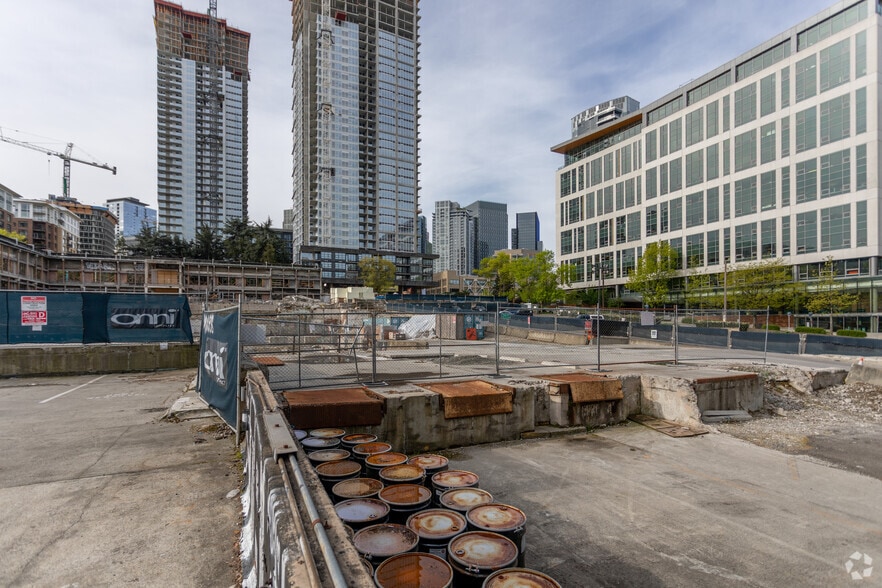 1120 John St, Seattle, WA à louer - Photo du bâtiment - Image 2 de 3