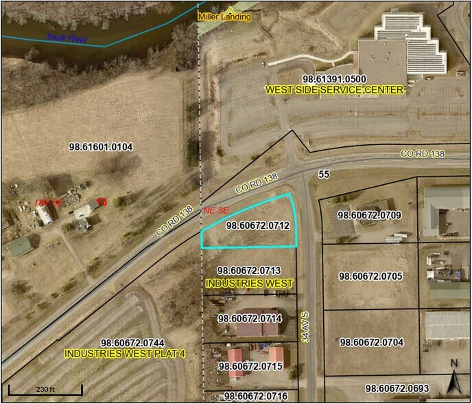 213 34th Ave S, Waite Park, MN à vendre - Photo du bâtiment - Image 2 de 9