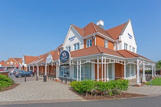 Plus de détails pour Birchwood Ave, Lincoln - Bureau, Commerce de détail à louer