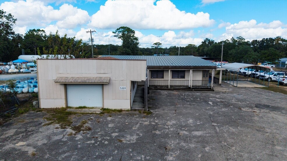 5301 Capital Cir SW, Tallahassee, FL à vendre - Photo du bâtiment - Image 3 de 18