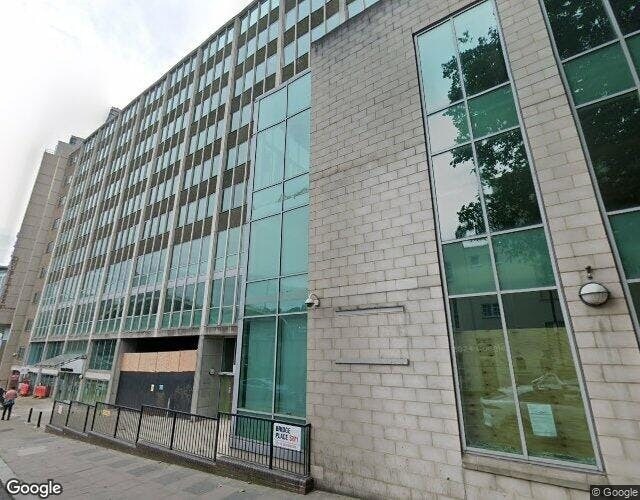89 Eccleston Sq, Londres à louer - Photo du bâtiment - Image 3 de 5