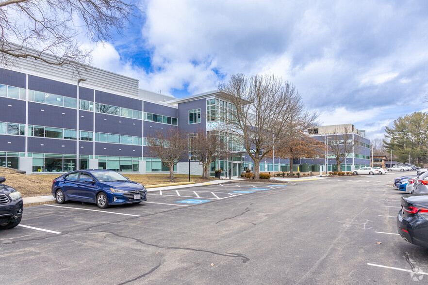 10 Maguire Rd, Lexington, MA for lease - Building Photo - Image 1 of 5