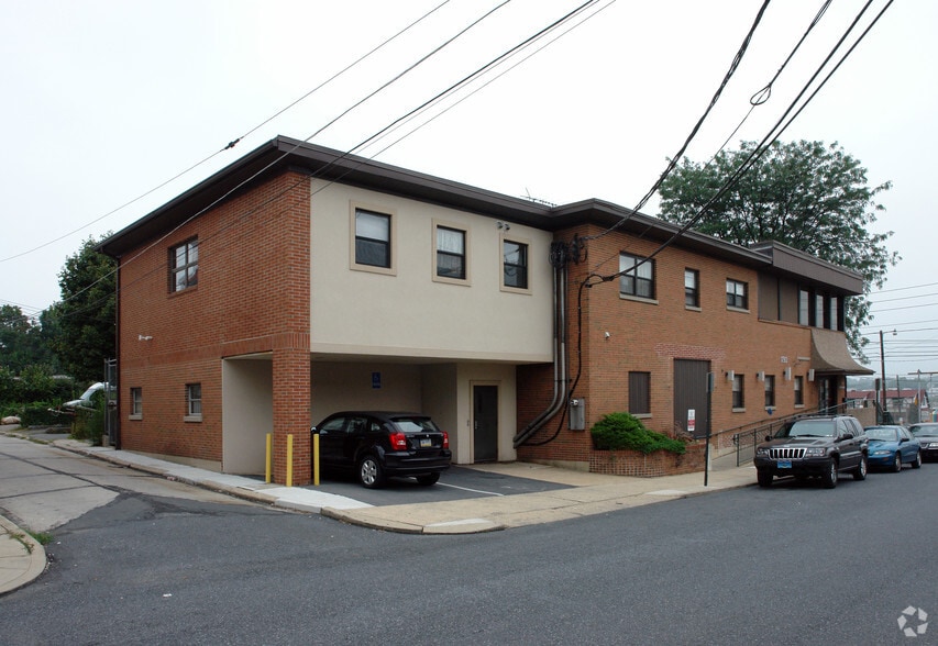 1726-1730 W Chew St, Allentown, PA à vendre - Photo du bâtiment - Image 2 de 27