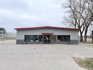 More details for 911 W 1st St, Mcpherson, KS - Industrial for Sale