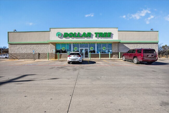 More details for 224 S FM 1346, La Vernia, TX - Retail for Sale