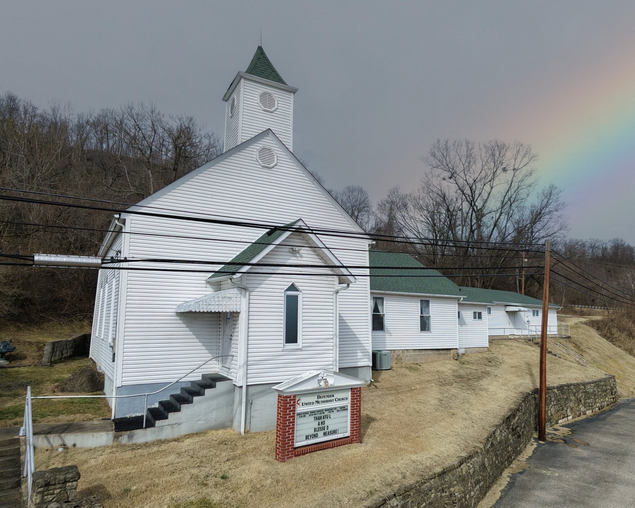689 County Road 3, Chesapeake, OH for sale Primary Photo- Image 1 of 16