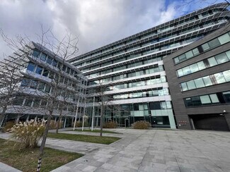 Plus de détails pour 8 Avenue De Lunca, Montigny-le-Bretonneux - Bureau à louer