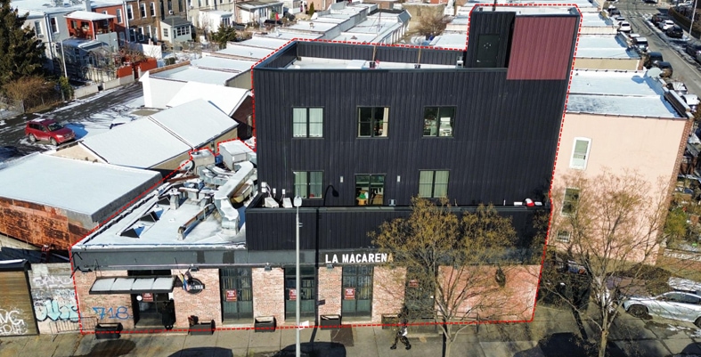 33-29 Astoria Blvd N, Astoria, NY à vendre Photo principale- Image 1 de 4