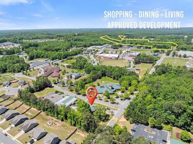 386 Allen St, Dawsonville, GA à vendre - Photo du bâtiment - Image 2 de 9