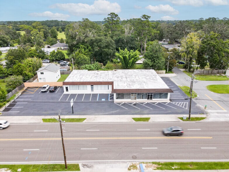 2803 NW 6th St, Gainesville, FL à louer - Photo du bâtiment - Image 2 de 20