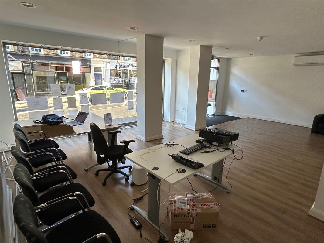 34 Crendon St, High Wycombe à louer Photo intérieure- Image 1 de 3