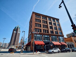 Plus de détails pour 840-842 N Doctor M.L.K. Jr. Dr, Milwaukee, WI - Bureau à louer