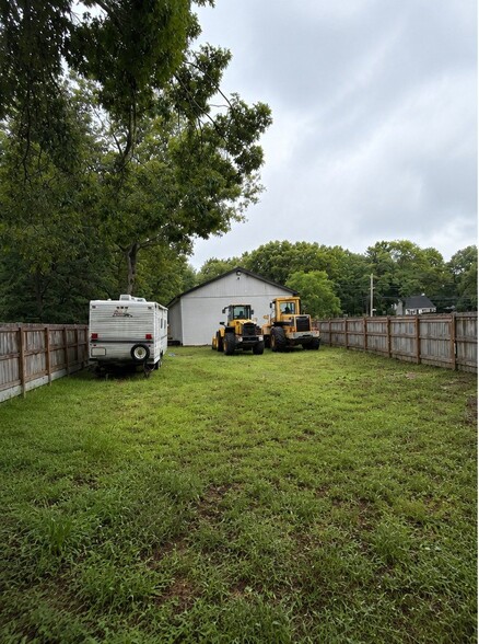 208 Old Yaphank Rd, Coram, NY for sale - Building Photo - Image 2 of 7