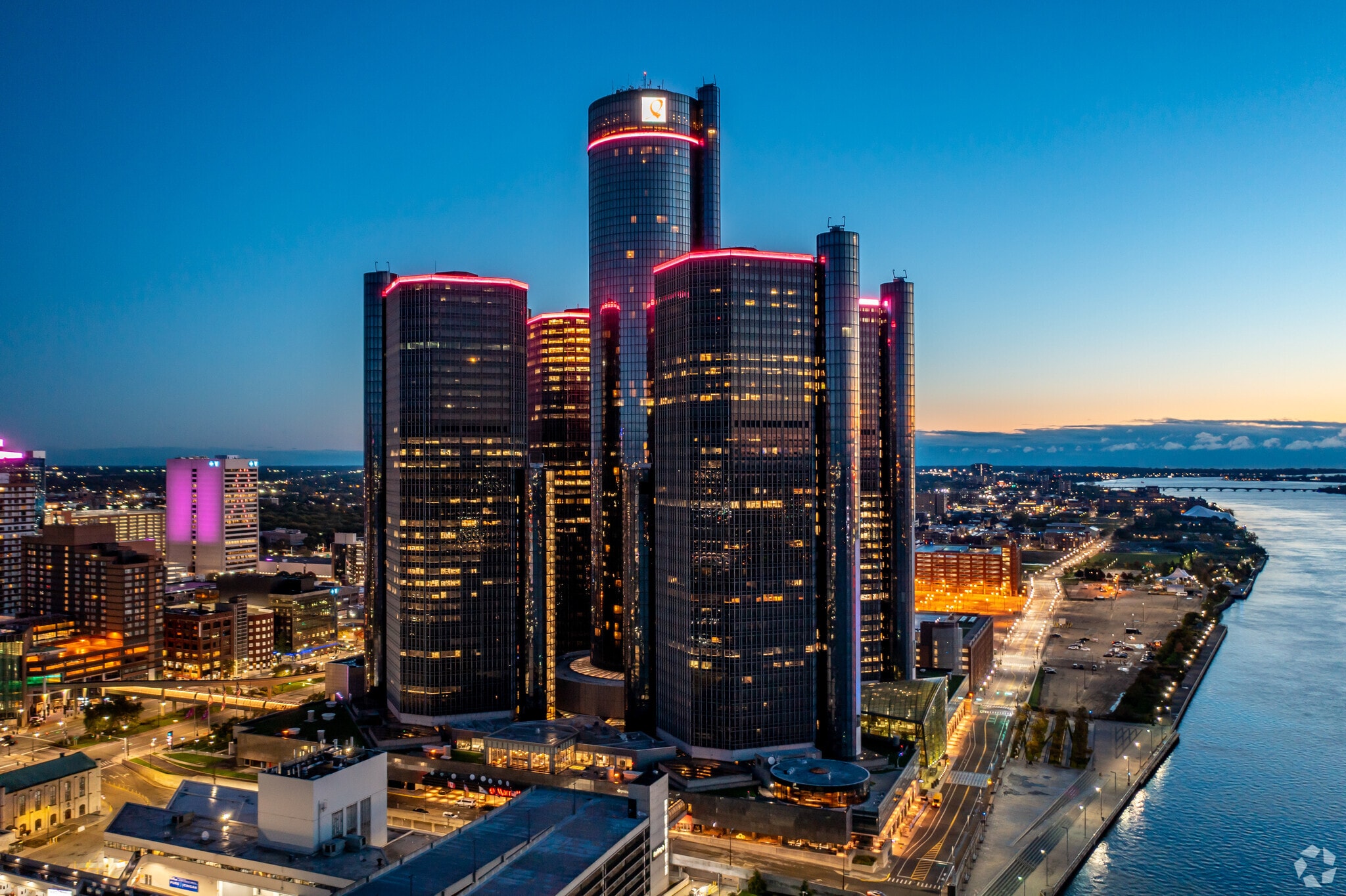 400 Renaissance Ctr, Detroit, MI for lease Building Photo- Image 1 of 8