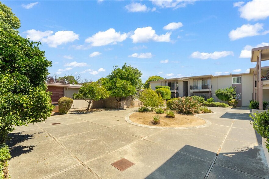 423 N 26th St, San Jose, CA à vendre - Photo du bâtiment - Image 3 de 18