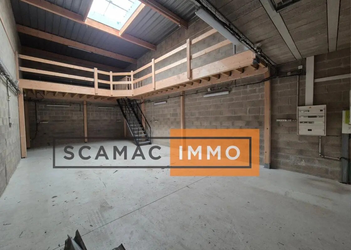 Industrial in Saint-Soupplets for lease Interior Photo- Image 1 of 15