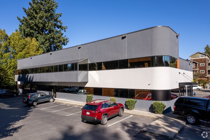 12535-12537 15th Ave NE, Seattle, WA for lease - Building Photo - Image 3 of 5