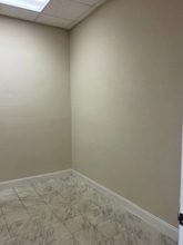 377 N State Road 7, Plantation, FL à louer Photo intérieure- Image 2 de 4