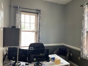 11800 Chester Village Dr, Chester, VA for lease Interior Photo- Image 1 of 3