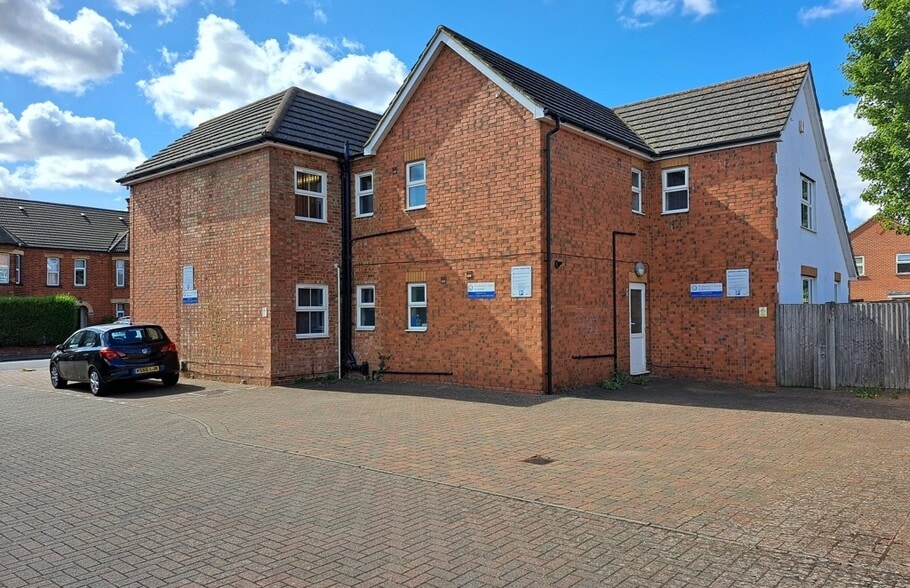 1 The Avenue, Flitwick à vendre - Photo du bâtiment - Image 3 de 4