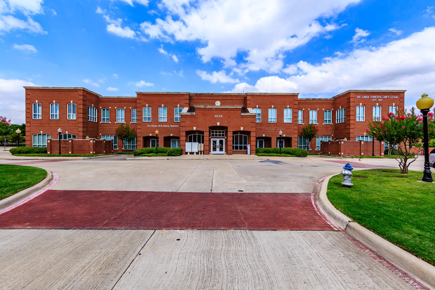 3610-3630 N Josey Ln, Carrollton, TX for lease - Building Photo - Image 1 of 7