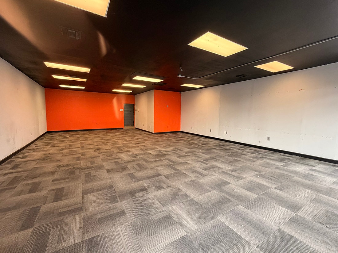 2110 E Cheyenne Ave, North Las Vegas, NV for lease Interior Photo- Image 1 of 7