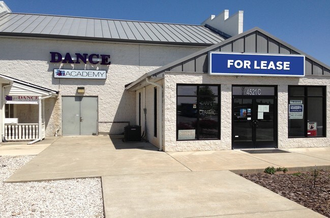 Plus de détails pour 4521 Plank Rd, Fredericksburg, VA - Bureau/Commerce de détail, Commerce de détail à louer