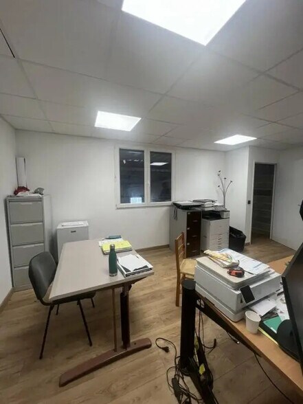 22 Avenue De Pradié, Portet-sur-Garonne for sale - Interior Photo - Image 2 of 12