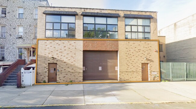 Plus de détails pour 66 Huron St, Brooklyn, NY - Industriel à louer