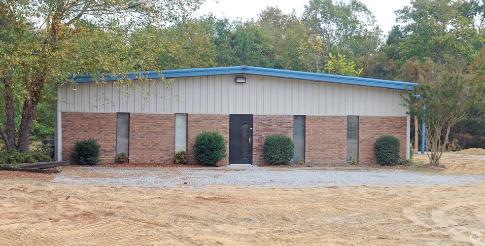 1573 S Lake Dr, Lexington, SC à vendre - Photo du bâtiment - Image 2 de 2