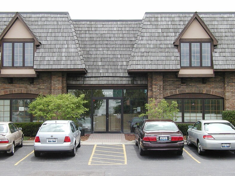 13975 W Polo Trail Dr, Lake Forest, IL à vendre - Autre - Image 2 de 6