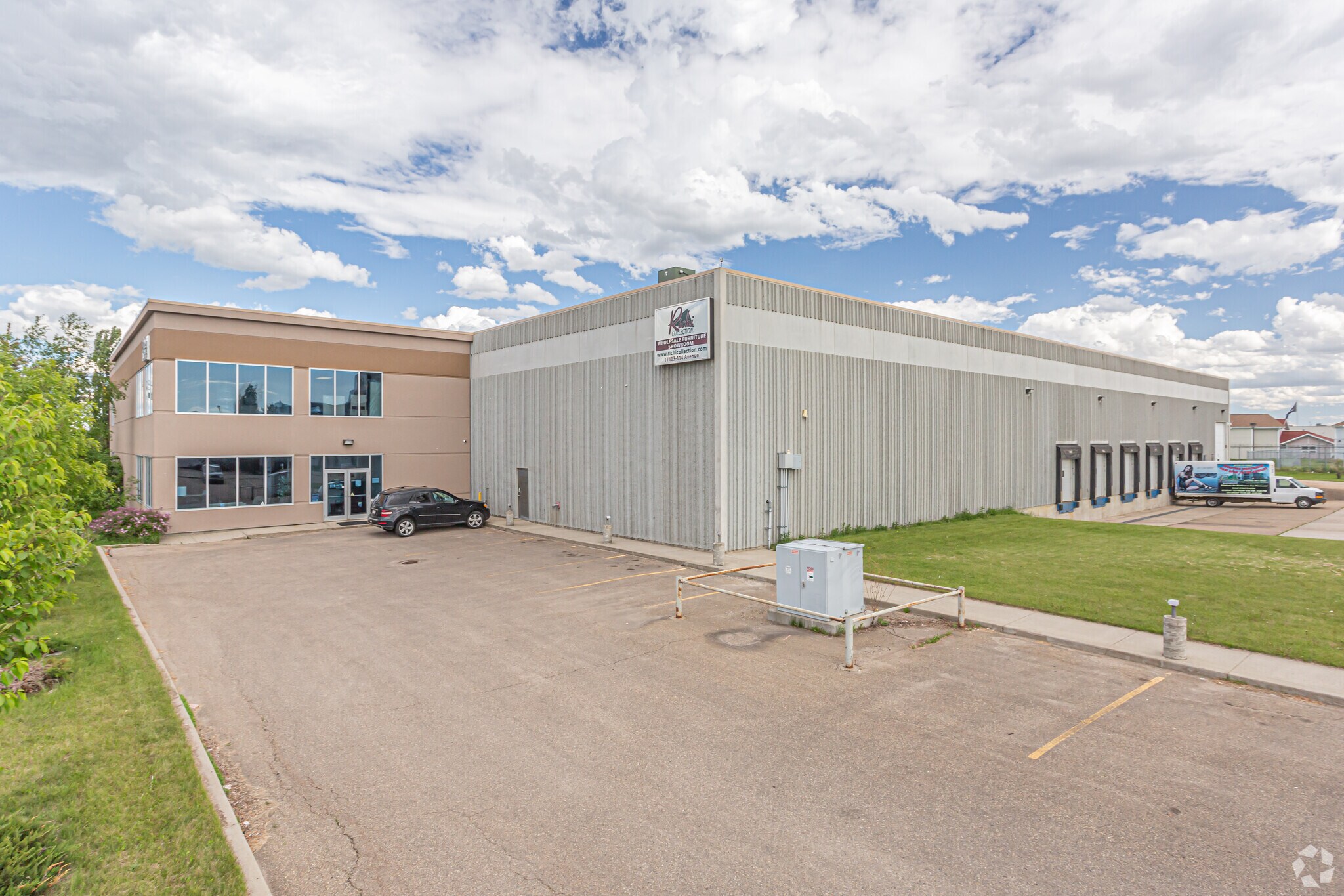 17403 114th Ave NW, Edmonton, AB for sale Primary Photo- Image 1 of 1