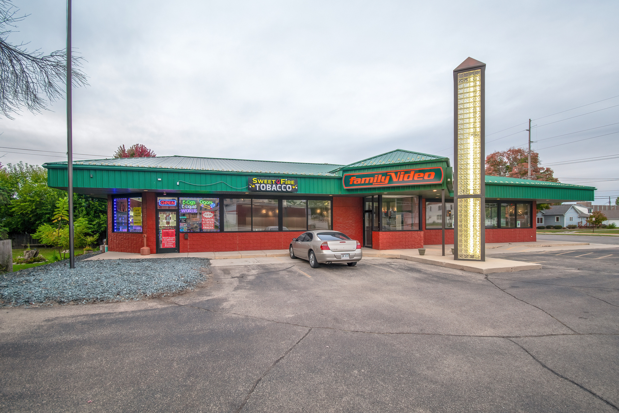 606 W Main St, Waupun, WI for lease Building Photo- Image 1 of 1