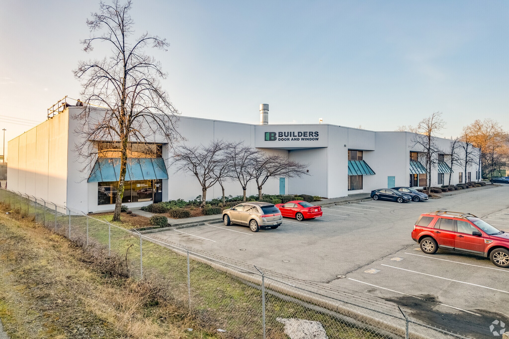 2390-2440 Canoe Ave, Coquitlam, BC à vendre Photo principale- Image 1 de 1