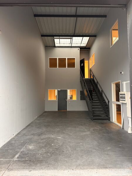 10 Rue Jacquard, Chassieu à louer Photo intérieure- Image 1 de 9