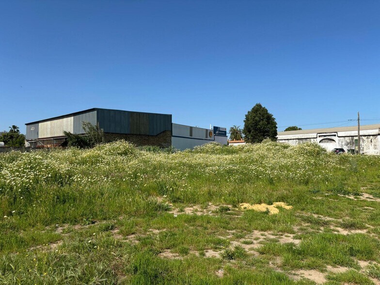 Avenida la Constitución, 86, Bollullos de la Mitación, Sevilla à vendre - Photo du bâtiment - Image 2 de 10