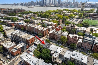 Plus de détails pour 736 Washington St, Hoboken, NJ - Commerce de détail à louer