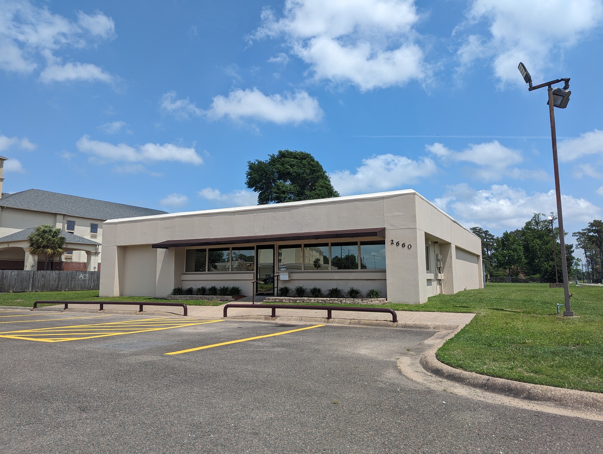 2660 Sweetgum Ln, Beaumont, TX for sale Building Photo- Image 1 of 26