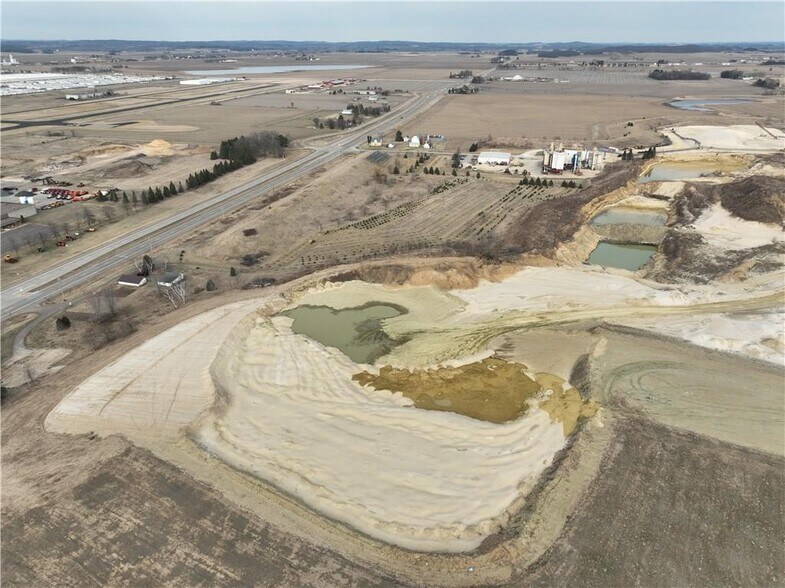 5800 US Highway 12 hwy, Menomonie, WI à vendre - Aérien - Image 3 de 7