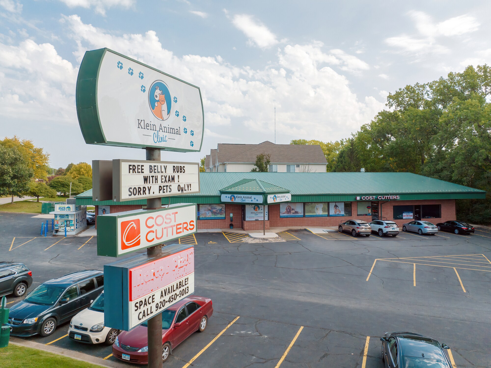2925 18th St, Bettendorf, IA à louer Photo du bâtiment- Image 1 de 1