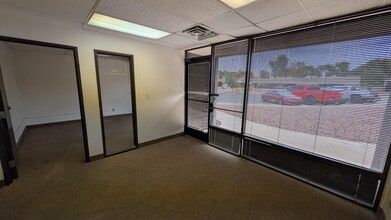 2105 S 48th St, Tempe, AZ à louer Photo intérieure- Image 1 de 2