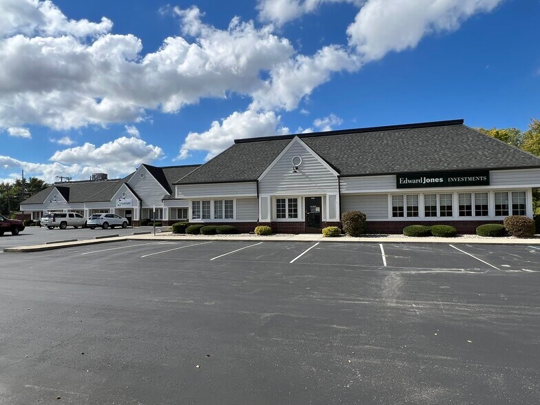 1320 E 53rd St, Anderson, IN à louer - Photo du bâtiment - Image 2 de 17