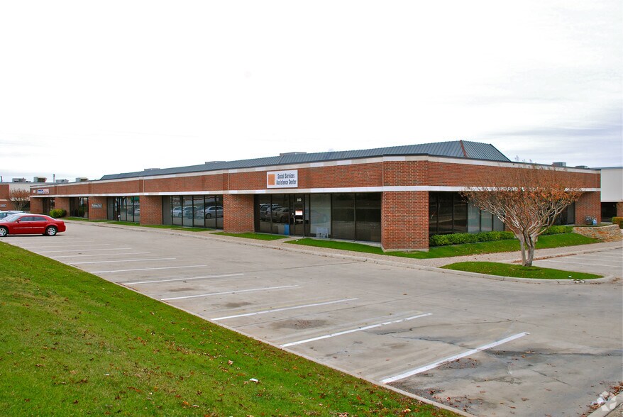 5520 S Westmoreland Rd, Dallas, TX for sale - Building Photo - Image 2 of 5