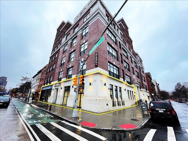 2269 1st Ave, New York, NY for lease Building Photo- Image 1 of 20