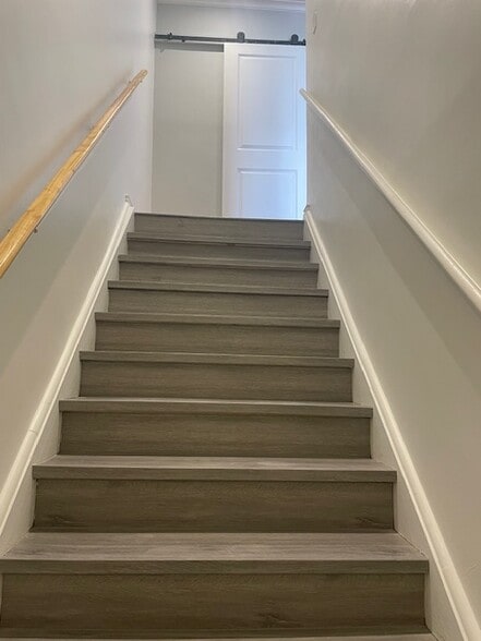 3271 Dufferin St, Toronto, ON à louer - Photo intérieure - Image 3 de 12