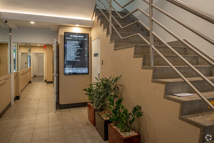 26 Ridge St, North Sydney à louer - Hall d’entrée - Image 3 de 4